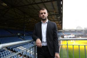 威爾希爾執教盧頓首秀輸球，被嘲諷“你明天就要被炒魷魚”