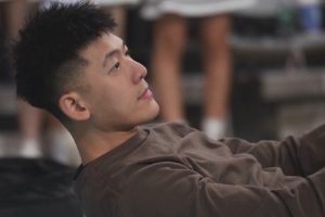 張陳治鋒：感謝楊鳴指導給我機會和老大哥們同場競技 發現不足