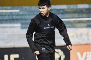 千人漁村創造奪冠奇跡！19歲國青隊長艾菲爾丁曾租借至此但0出場