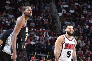 麥坎茨：老范本是那個能和KD復刻杜庫擋拆的后衛 現在這戰術沒了