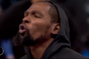 倒反天罡反客為主??！杜蘭特賽前嘟嘴狂噓現場雷霆球迷