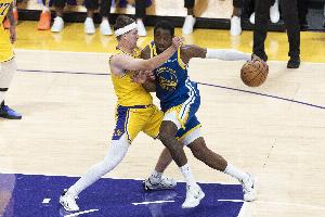 里夫斯：從我來到這第三節就有問題 要找到辦法帶著更多能量開始