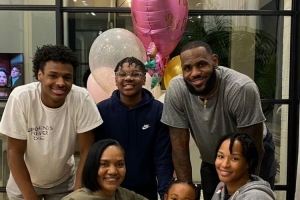 詹姆斯：年輕時我想要能培養孩子的伴侶 現在就無法接受家庭主婦