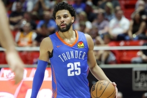 米切爾：今晚我們需很多人頂上來 我們在專注于球隊成功上做得好