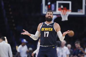 約老師最強替補！瓦蘭丘納斯半場4中4高效貢獻8分1板1助