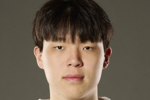 楊毅：開拓者空間很差&就指著楊瀚森拉開空間 他現在沒必要增重