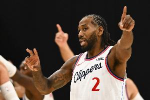 小卡談大勝：很好地保護(hù)了球完成防守?fù)寯?得到了快攻反擊機會