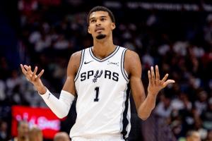 ??你覺得文班亞馬本賽季是否可能會拿下四雙？