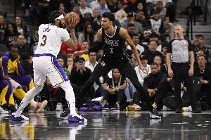 76人隊記：文班崛起讓馬刺實力在獨行俠之上 后者或難進季后賽