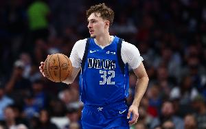 基德：全員健康之前 我們會繼續延用以弗拉格擔任控衛的陣容