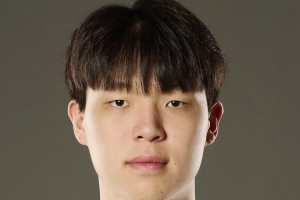 球隊主持人：楊瀚森今天讓人眼前一亮 不過有時他顯得脫節和疲憊