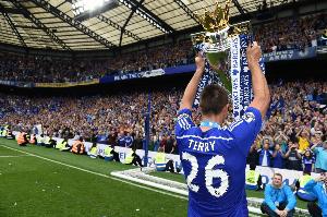 27年前的今天：約翰-特里上演藍軍首秀，717場進67球+奪17冠