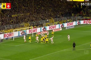 讀秒絕殺！多特角球機會，拜爾禁區凌空掃射破門