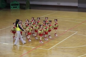 丁佳寧：楊瀚森去NBA就相當于出國打工了，下班后去吃個烤肉怎么了？